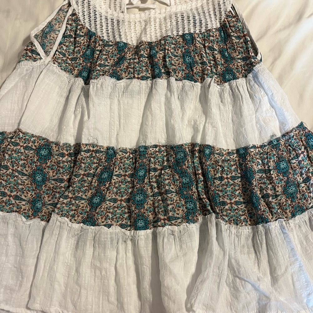 POL White and Teal Patterned Midi Skirt